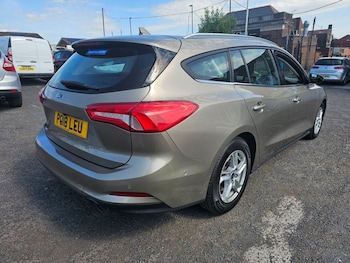 Used Ford Focus 2020 for sale - 75236286: Photo