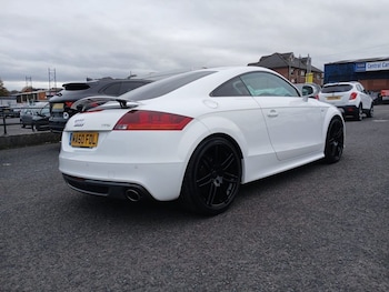 Used Audi TT 2010 for sale - 76202890: Photo 2