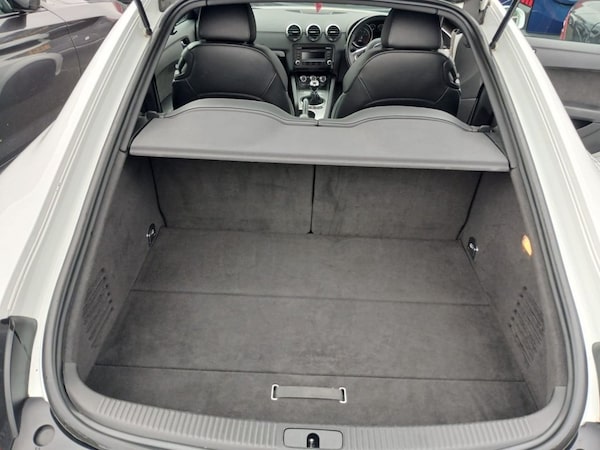 Used Audi TT 2010 for sale - 76202890: Photo 9