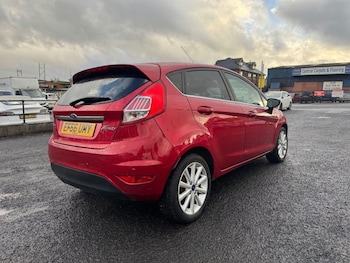 Used Ford Fiesta 2016 for sale - 76454422: Photo