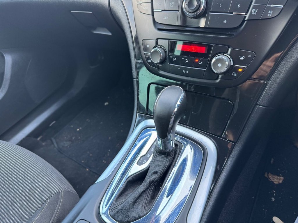 Used Vauxhall Insignia 2012 for sale - 76686474: Photo 6