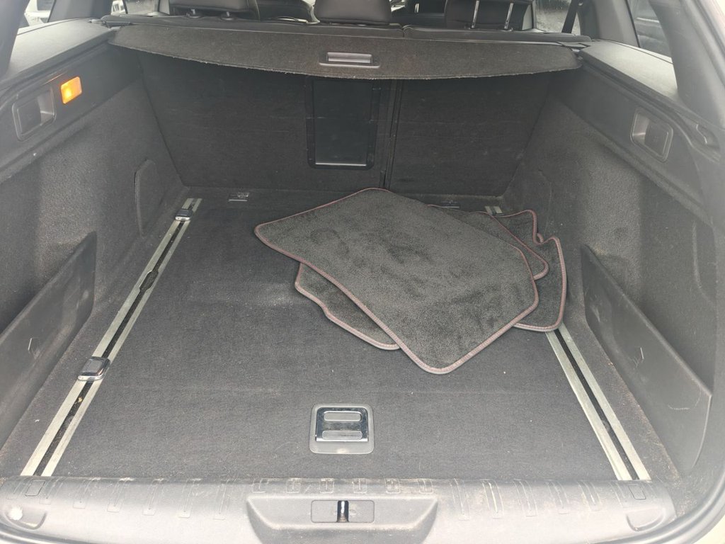 Used Peugeot 308 2017 for sale - 76711632: Photo 10