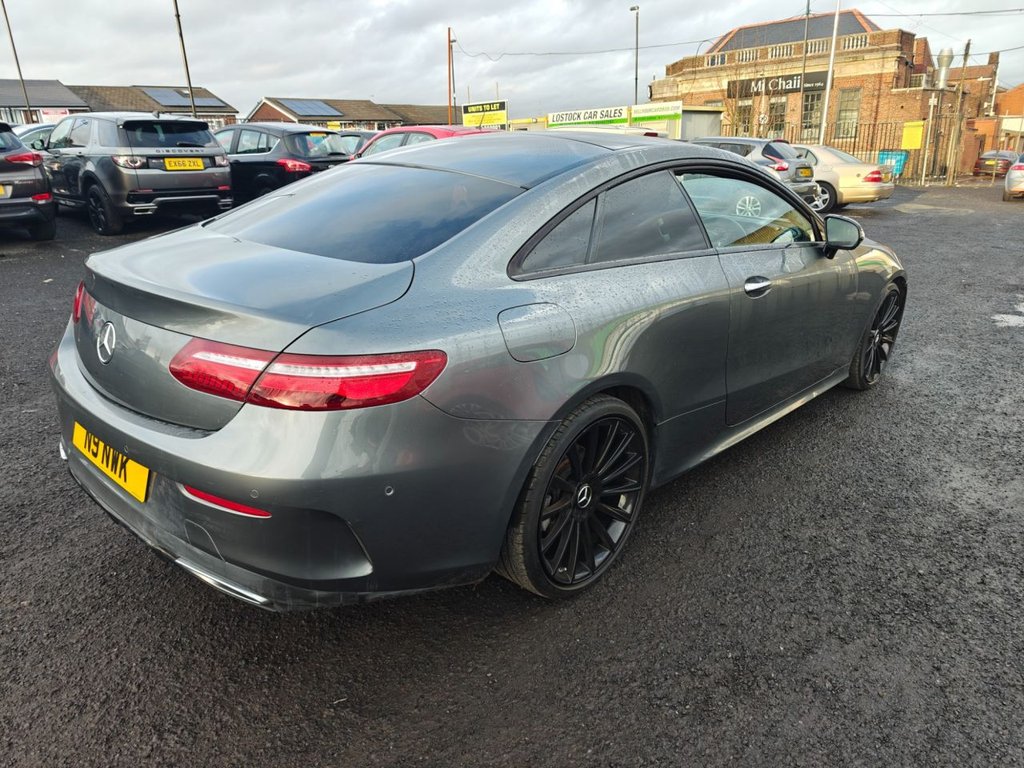 Used Mercedes-Benz E Class 2017 for sale - 76934609: Photo 2