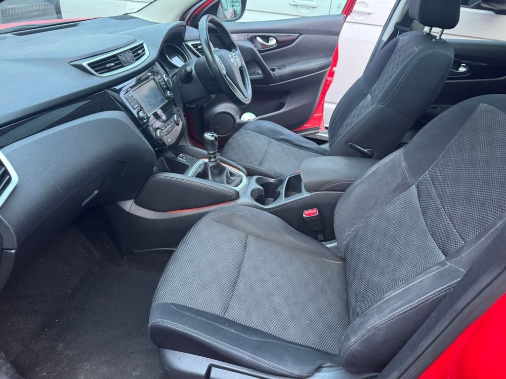 Used Nissan Qashqai 2015 for sale - 77372833: Photo 10