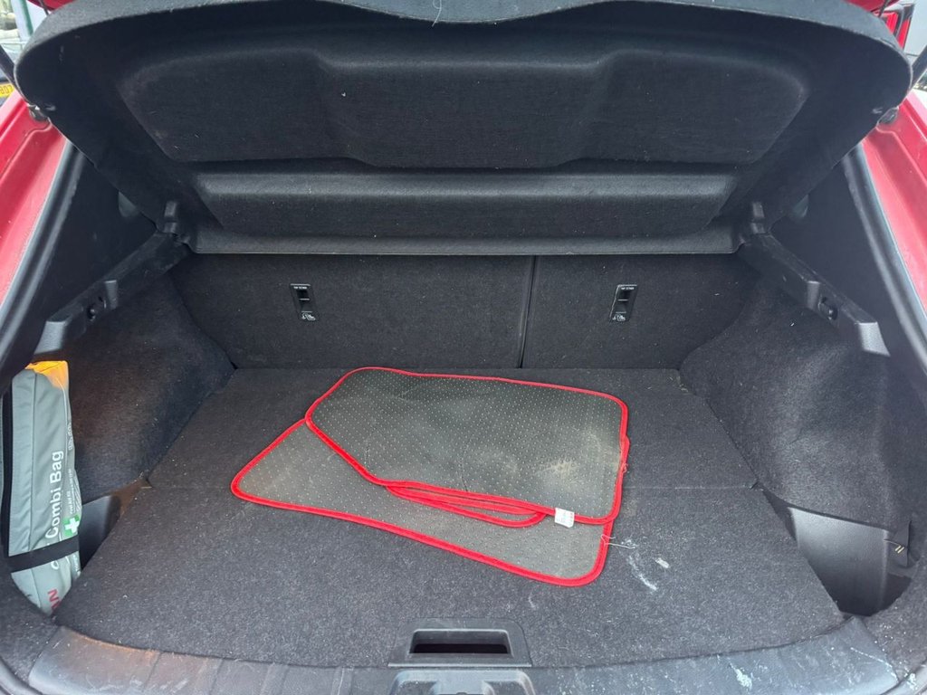 Used Nissan Qashqai 2015 for sale - 77372833: Photo 13