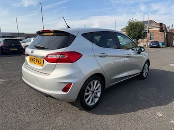 Used Ford Fiesta 2018 for sale - 79506341: Photo