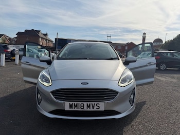 Used Ford Fiesta 2018 for sale - 79506341: Photo