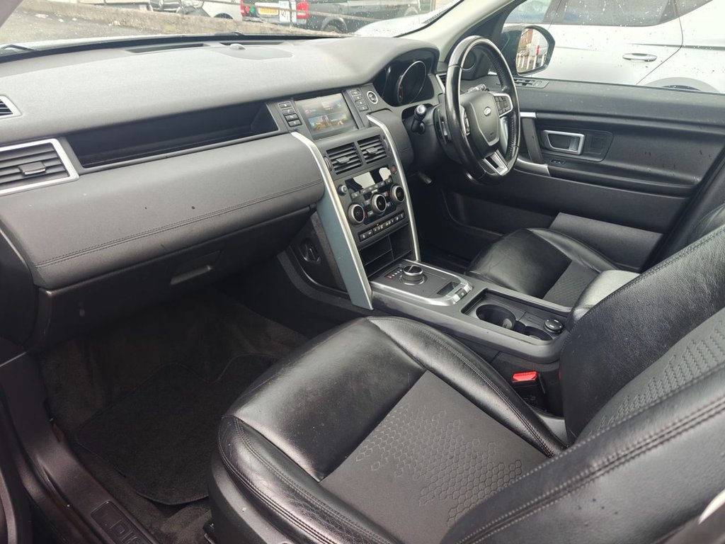 Used Land Rover Discovery Sport 2017 for sale - 78056307: Photo 16