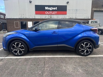 Used Toyota C-HR 2017 for sale - 78358619: Photo