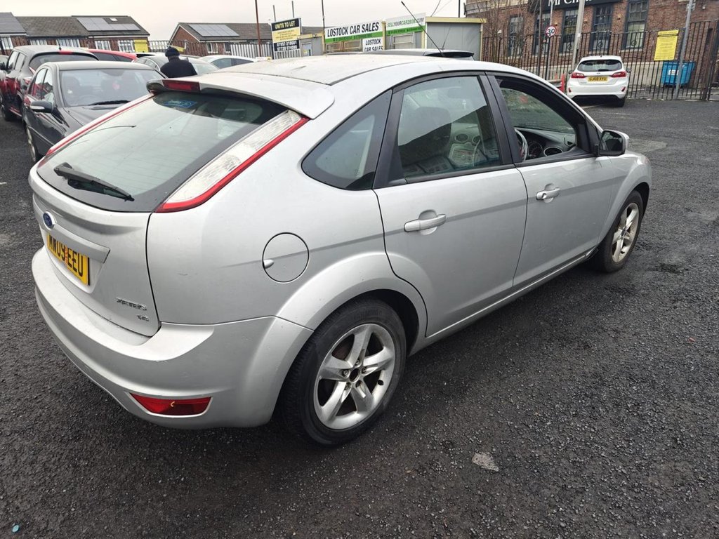 Used Ford Focus 2009 for sale - 77059660: Photo 2