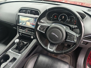 Used Jaguar F-Pace 2017 for sale - 75328312: Photo