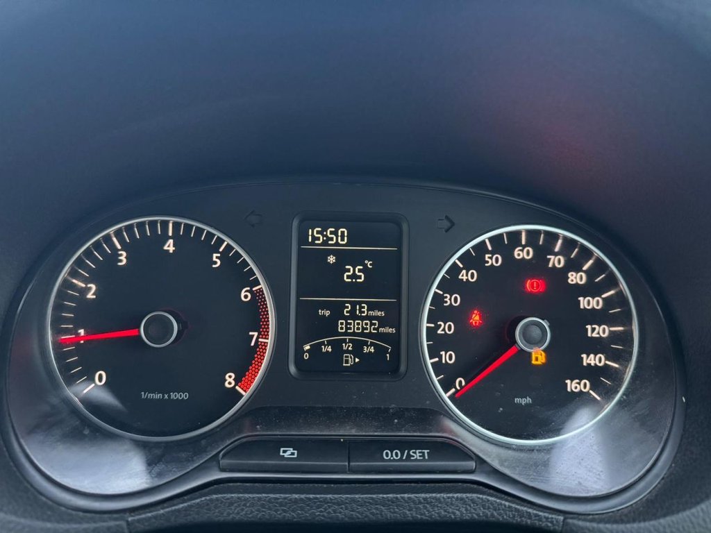 Used Volkswagen Polo 2011 for sale - 77153190: Photo 5