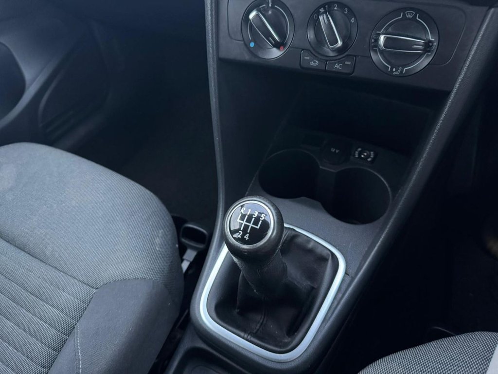 Used Volkswagen Polo 2011 for sale - 77153190: Photo 8