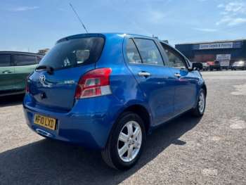 Used Toyota Yaris 2010 for sale - 74529500: Photo
