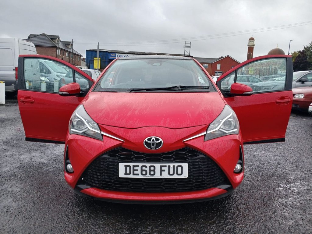 Used Toyota Yaris 2018 for sale - 76855126: Photo 2