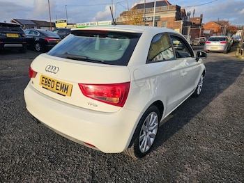 Used Audi A1 2010 for sale - 76445711: Photo