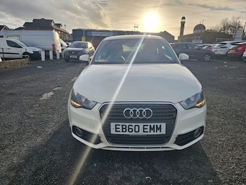 Used Audi A1 2010 for sale - 76445711: Photo