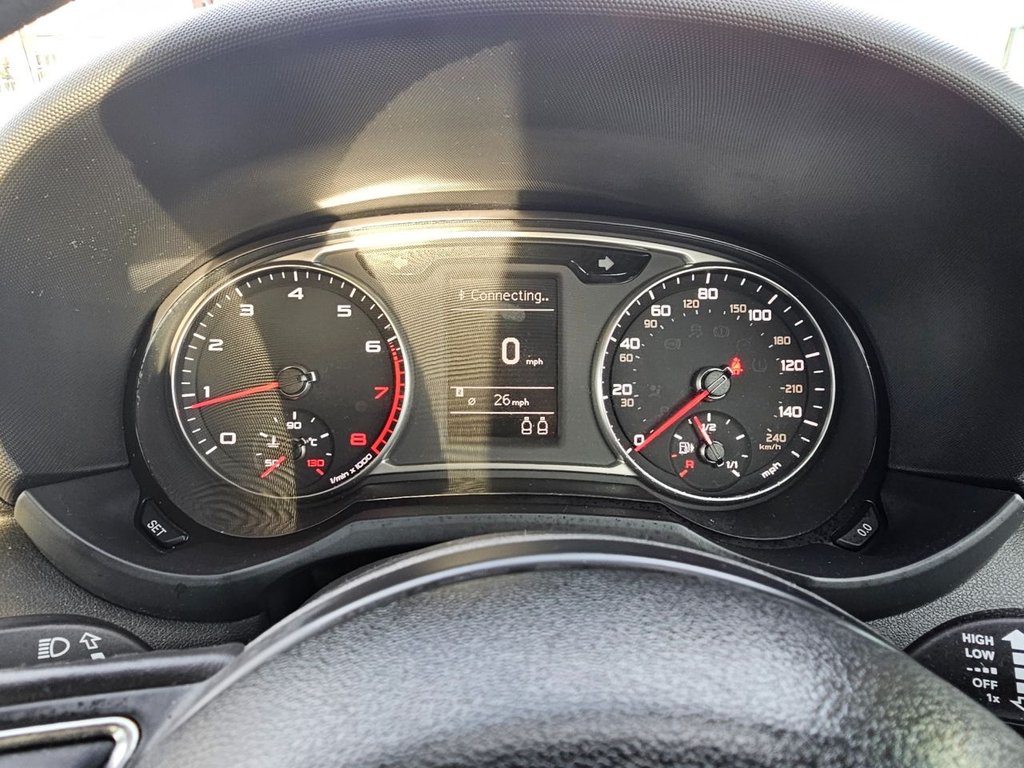 Used Audi A1 2010 for sale - 76445711: Photo 5