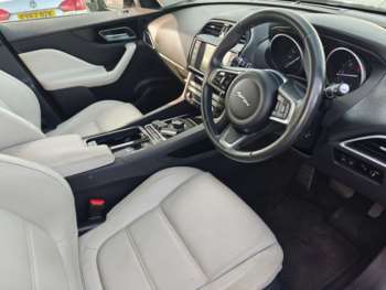 Used Jaguar F-Pace 2017 for sale - 75201193: Photo