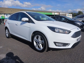 2017 (17) - 1.0 EcoBoost 125 Titanium 5dr