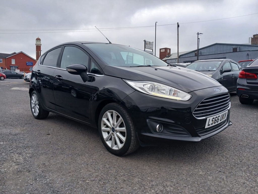 Used Ford Fiesta 2016 for sale - 76267392: Photo 1