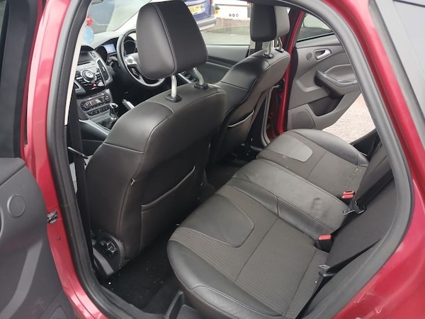 Used Ford Focus 2012 for sale - 76303956: Photo 13