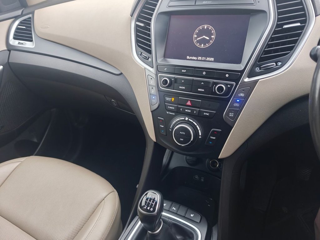 Used Hyundai Santa Fe 2016 for sale - 77319573: Photo 13
