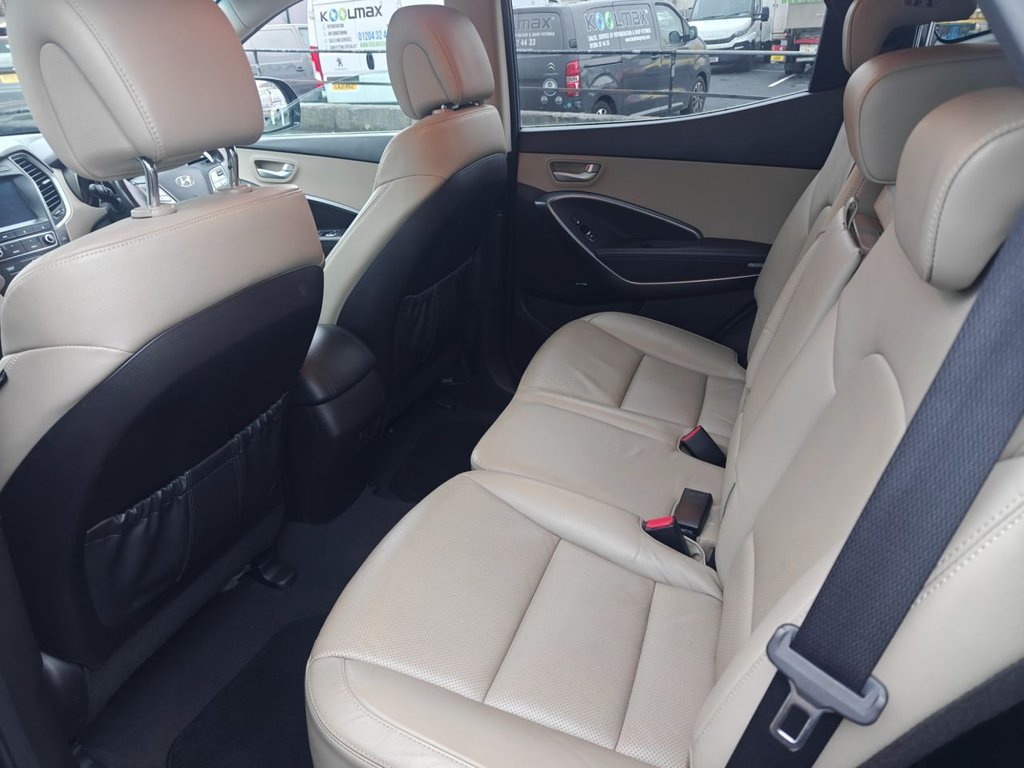 Used Hyundai Santa Fe 2016 for sale - 77319573: Photo 6