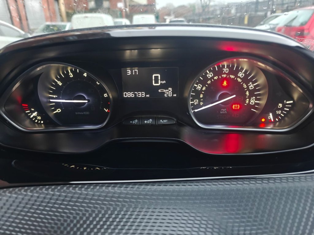 Used Peugeot 2008 2017 for sale - 76986452: Photo 5