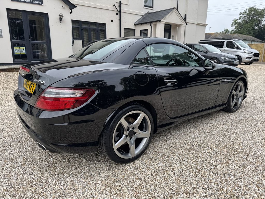 Used Mercedes-Benz SLK 2012 for sale - 76710929: Photo 10