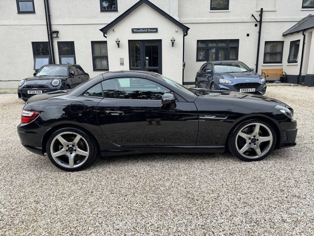 Used Mercedes-Benz SLK 2012 for sale - 76710929: Photo 11