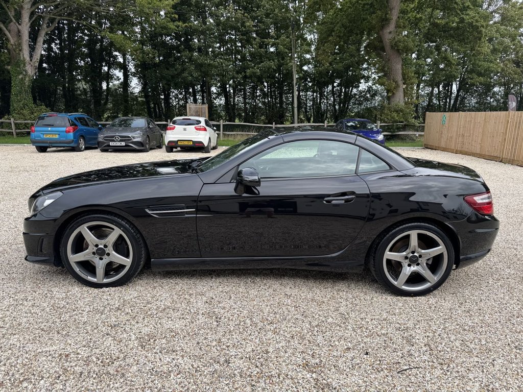 Used Mercedes-Benz SLK 2012 for sale - 76710929: Photo 13