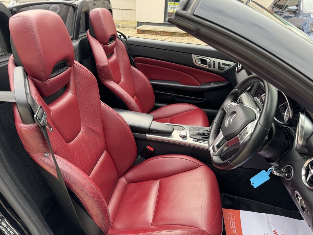 Used Mercedes-Benz SLK 2012 for sale - 76710929: Photo 16