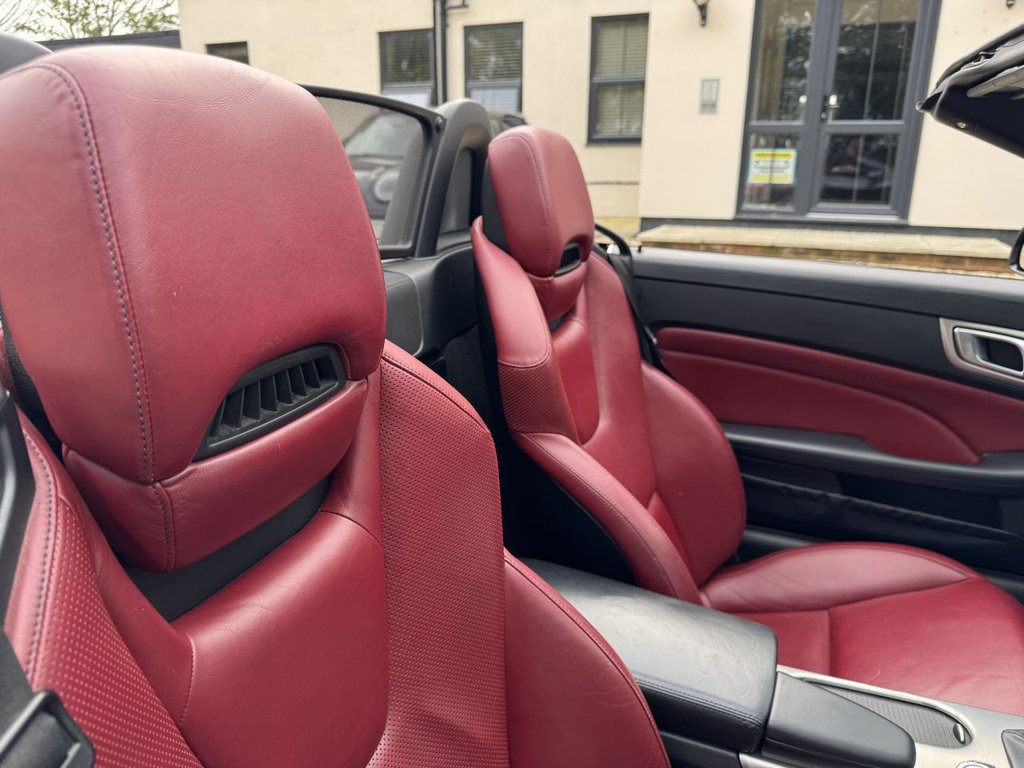 Used Mercedes-Benz SLK 2012 for sale - 76710929: Photo 17