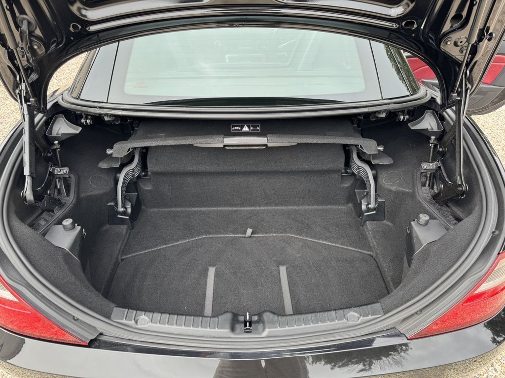 Used Mercedes-Benz SLK 2012 for sale - 76710929: Photo 19