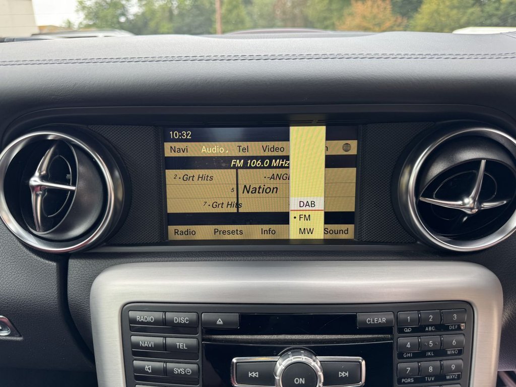 Used Mercedes-Benz SLK 2012 for sale - 76710929: Photo 26