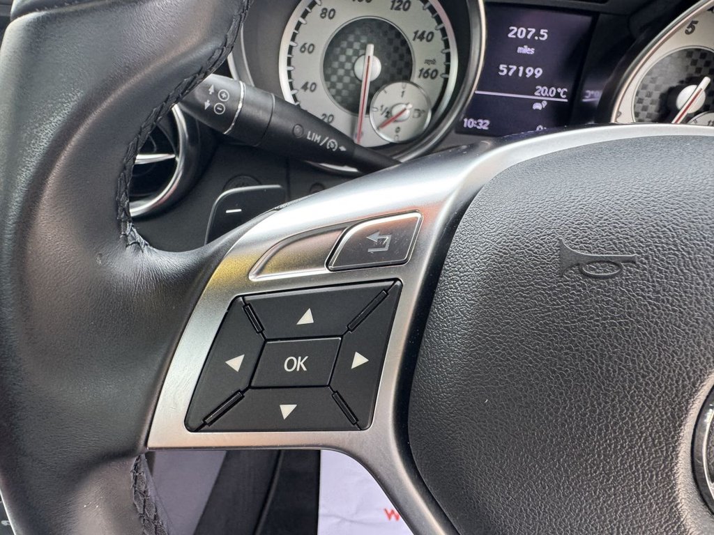 Used Mercedes-Benz SLK 2012 for sale - 76710929: Photo 29