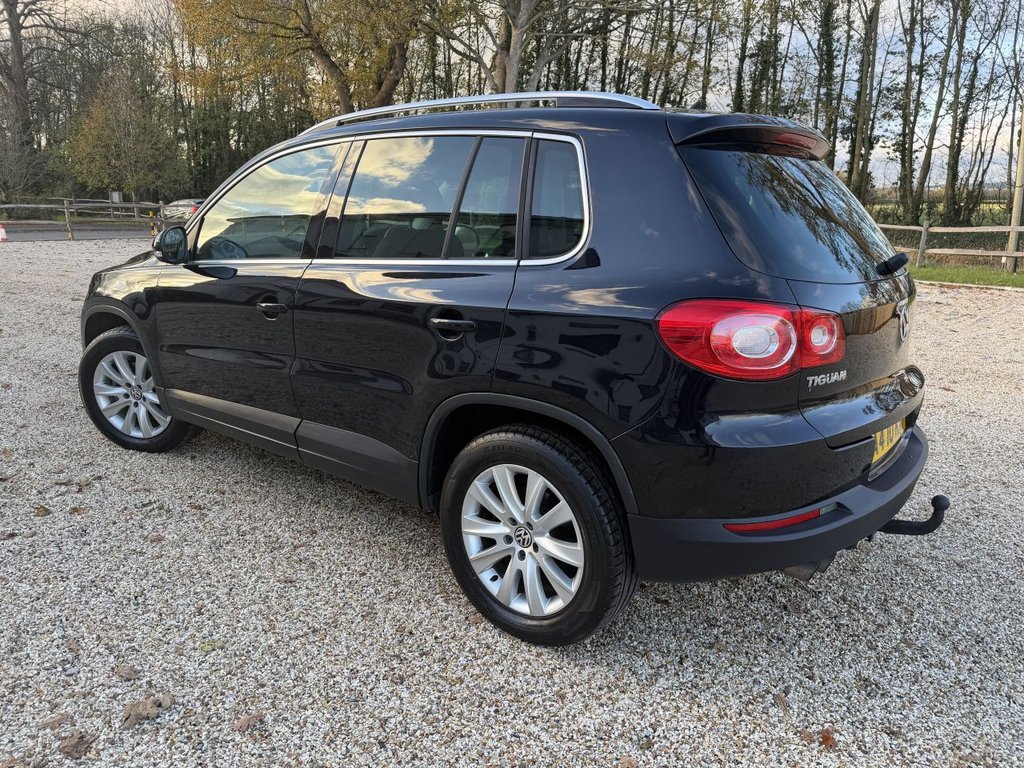 Used Volkswagen Tiguan 2008 for sale - 76698517: Photo 8