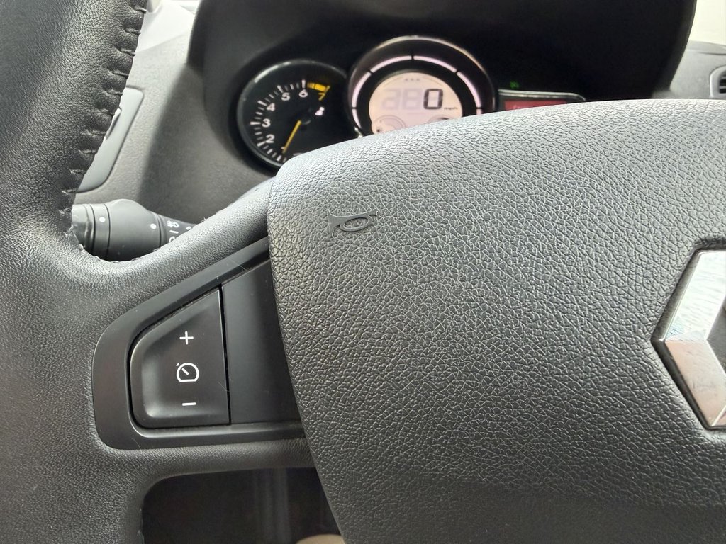 Used Renault Megane 2010 for sale - 77153559: Photo 22