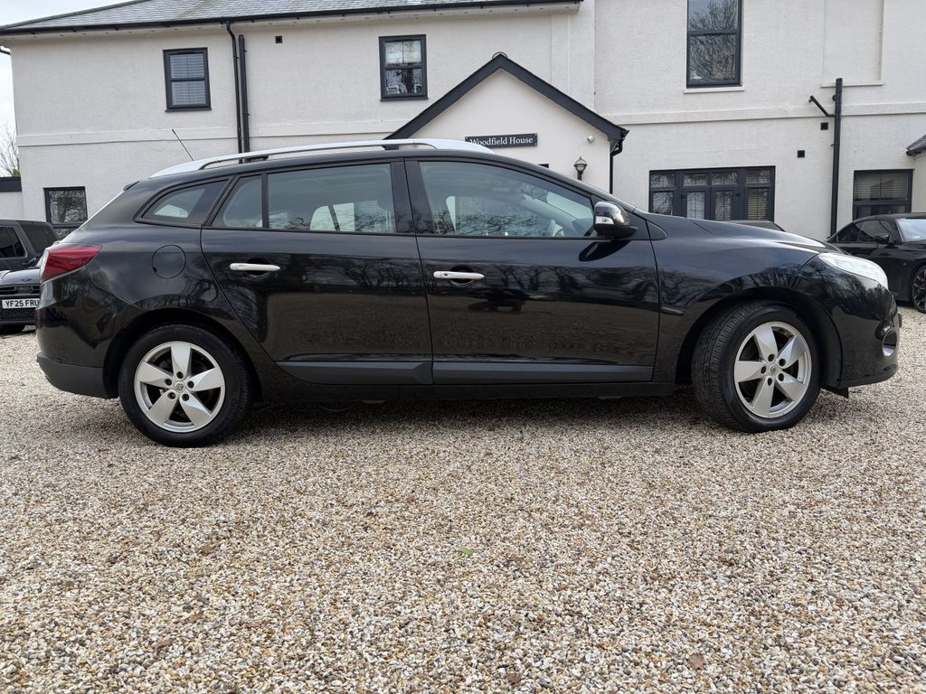 Used Renault Megane 2010 for sale - 77153559: Photo 4