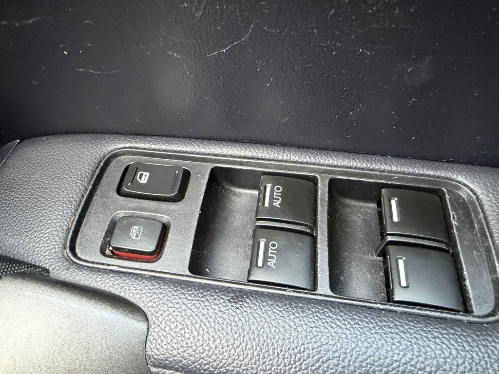 Used Honda CR-V 2011 for sale - 77064805: Photo 21