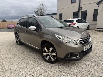 Used Peugeot 2008 2015 for sale - 79804996: Photo