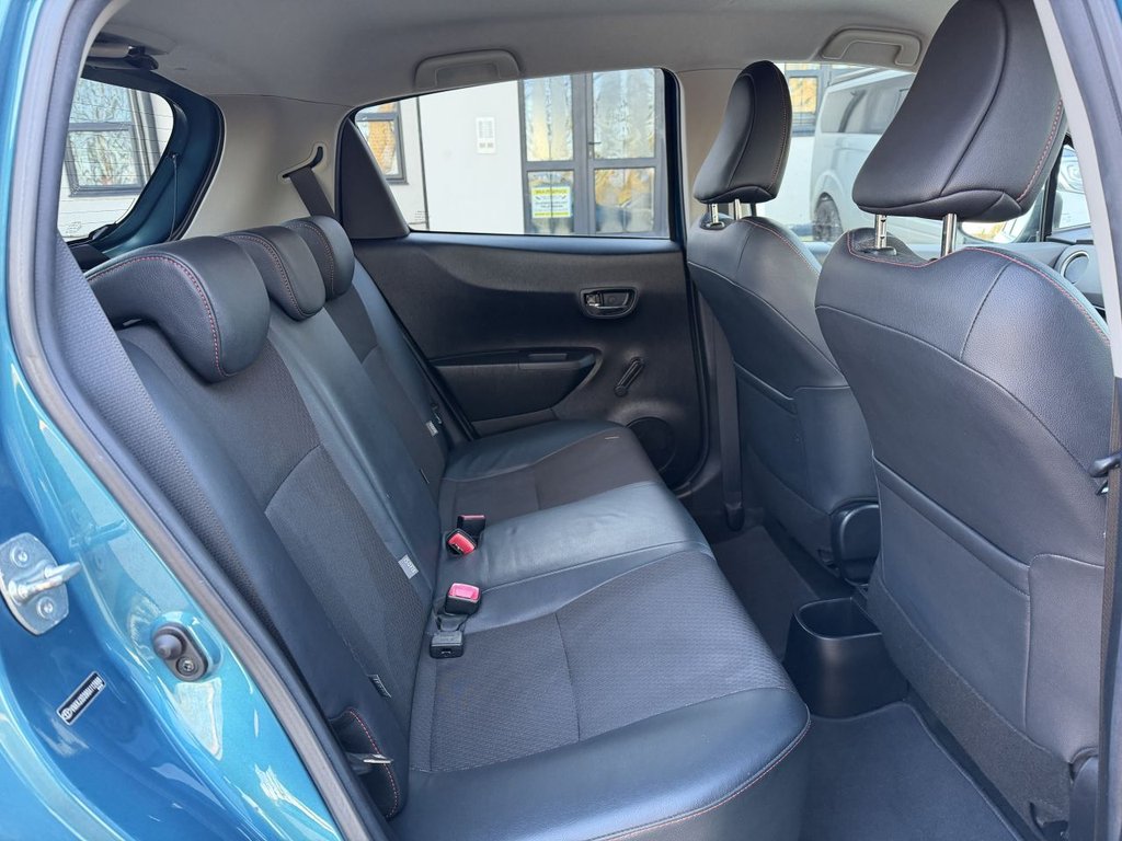 Used Toyota Yaris 2012 for sale - 76934743: Photo 18