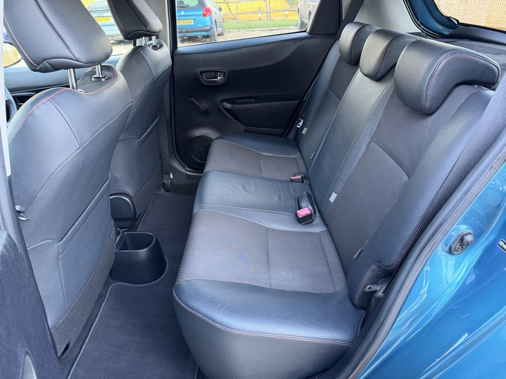 Used Toyota Yaris 2012 for sale - 76934743: Photo 19