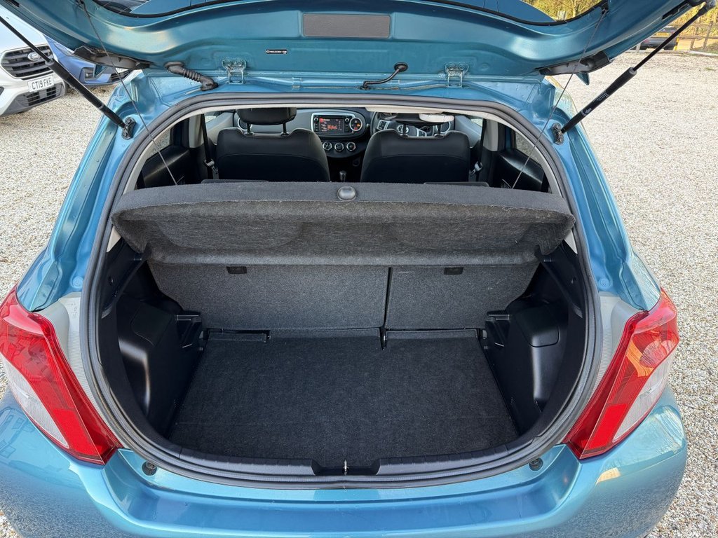 Used Toyota Yaris 2012 for sale - 76934743: Photo 20