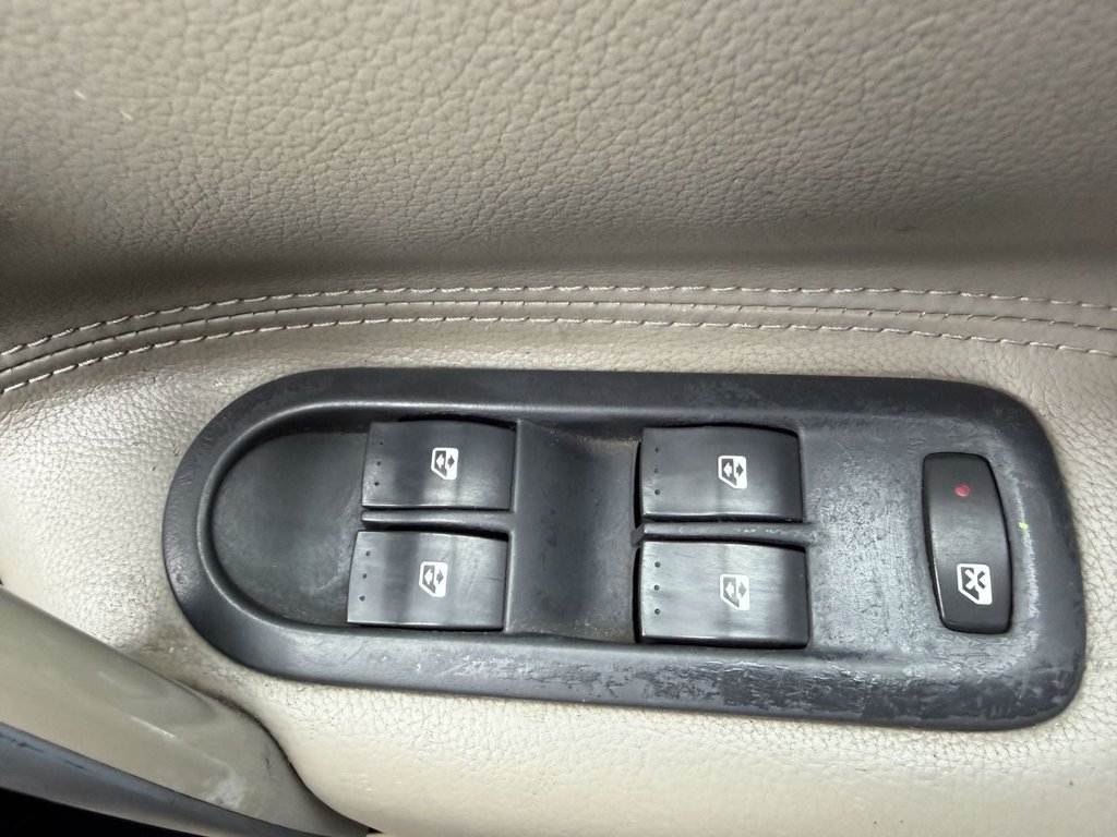 Used Renault Scenic 2008 for sale - 77065021: Photo 17