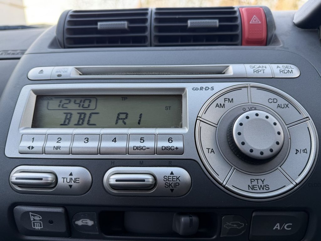 Used Honda Jazz 2016 for sale - 76934784: Photo 22