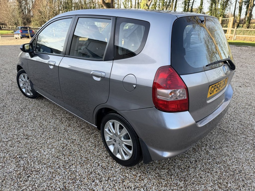 Used Honda Jazz 2016 for sale - 76934784: Photo 6