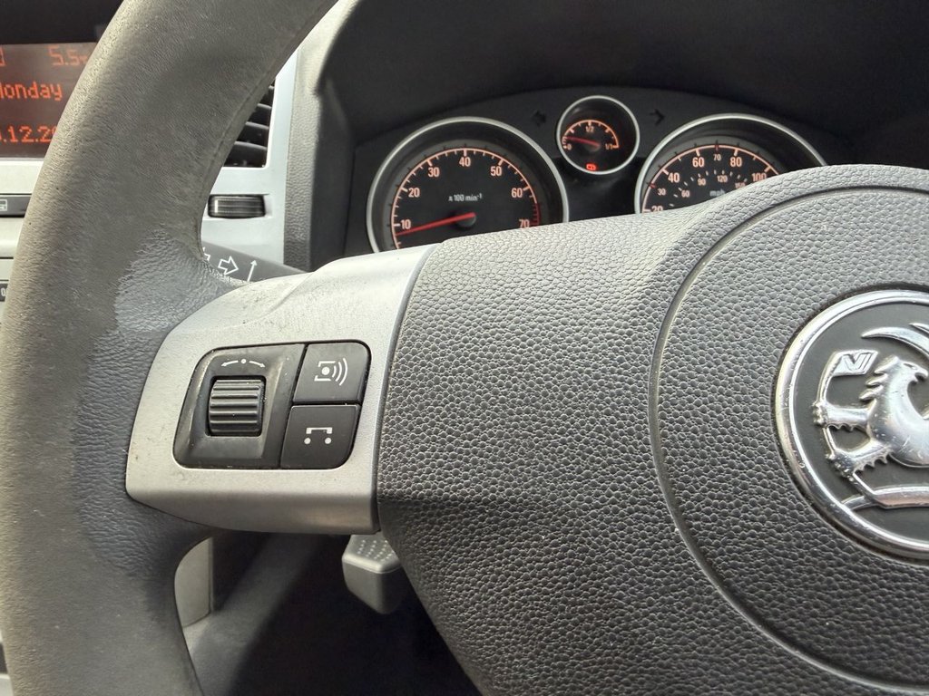 Used Vauxhall Zafira 2010 for sale - 77064958: Photo 18
