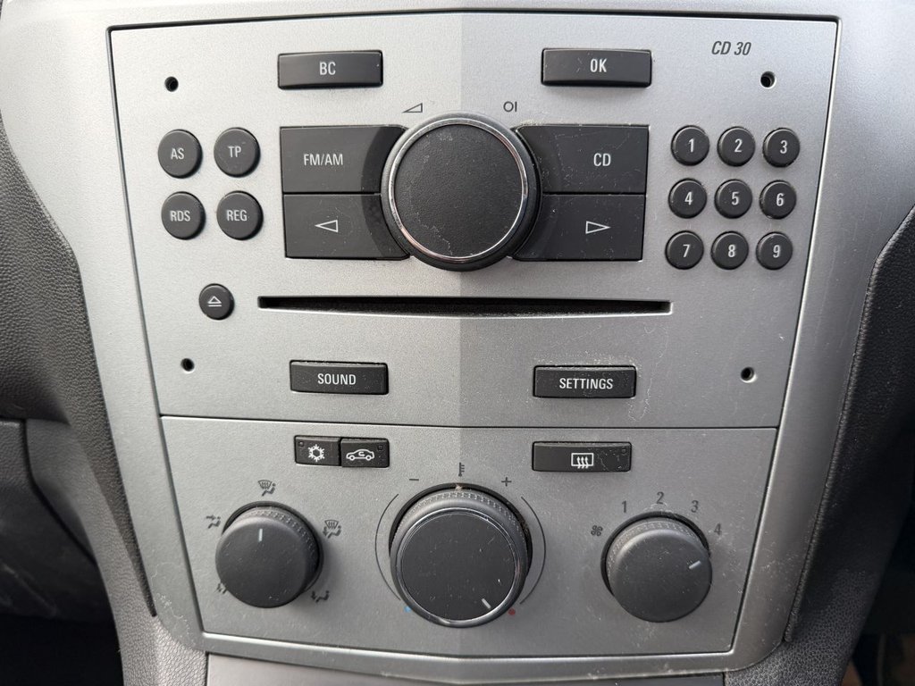 Used Vauxhall Zafira 2010 for sale - 77064958: Photo 21